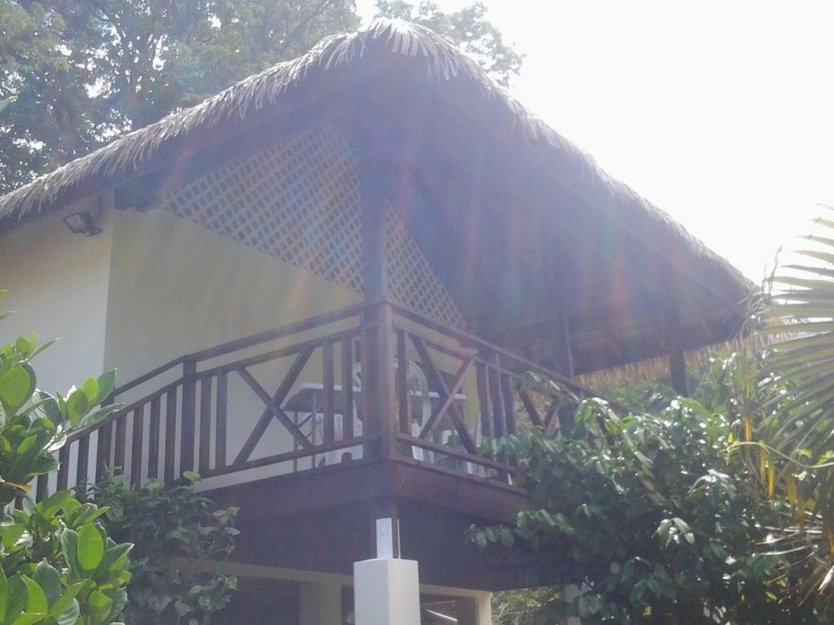 Hotel Fare Manutea Nuku Hiva Exteriér fotografie